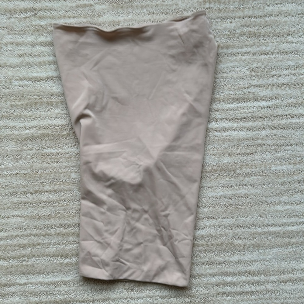 Donna Karan Signature Highwaist Toner Nude | Beige Size Small